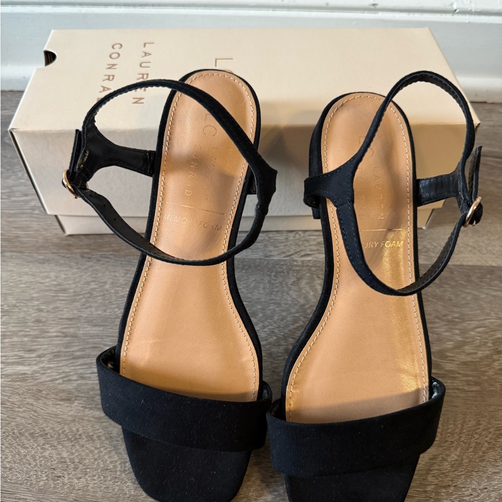 LC Lauren Conrad Black Ankle Strap Sandal Low Heel Size 7.5 EUC - Picture 2 of 9